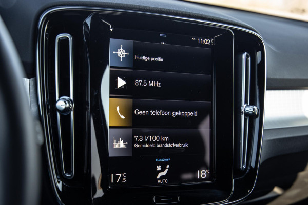 Volvo XC40 1.5 T4 Recharge Inscription CARPLAY / CRUISE CONTROLE / DEALER ONDERHOUDEN / CAMERA