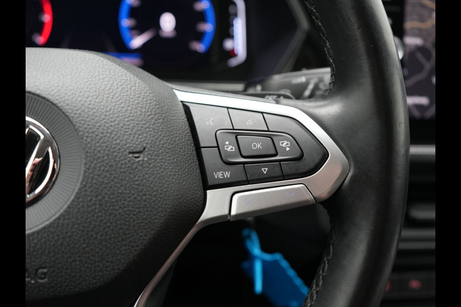 Volkswagen T-Cross 1.0 TSI R-Line 116pk DSG | Adaptive Cruise | Apple Carplay | Voorstoelen Verwarmd | Blis | Virtual Cockpit | Navigatie | DAB |