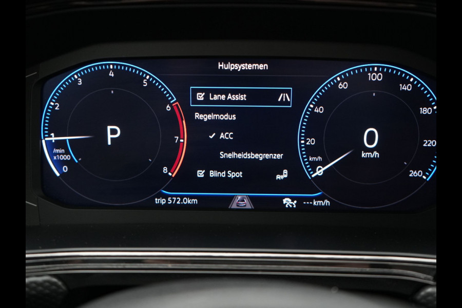 Volkswagen T-Cross 1.0 TSI R-Line 116pk DSG | Adaptive Cruise | Apple Carplay | Voorstoelen Verwarmd | Blis | Virtual Cockpit | Navigatie | DAB |
