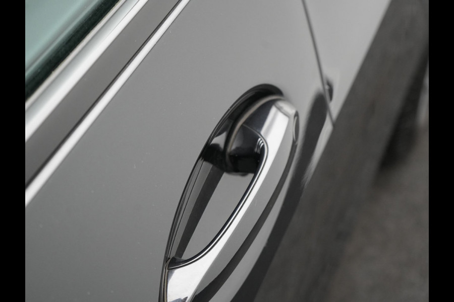 BMW X5 xDrive50e M Sport PHEV 490pk Dealer O.H. | Panodak | Luchtvering | Adaptive Cruise | Head Up | 360 Camera | Harman / Kardon | Lederen Sportstoelen Memory & Verwarmd | Sfeerverlichting | Apple Carplay | Keyless | Blis | 20"L.M | Plug