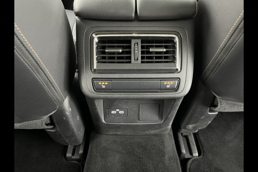 Mazda CX-60 2.5 e-SkyActiv PHEV Exclusive-Line AWD (Plug-In / 3-Fase) (INCL-BTW) *LEATHER | FULL-LED | BLINDSPOT | HEATED/COOLD-COMFORTSEATS | DIGI-COCKPIT | KEYLESS | DAB | NAVI-FULLMAP | CAMERA | TOWBAR | CARPLAY | SHIFTPADDLES | MEMORY-PACK | HEAD-UP | ...