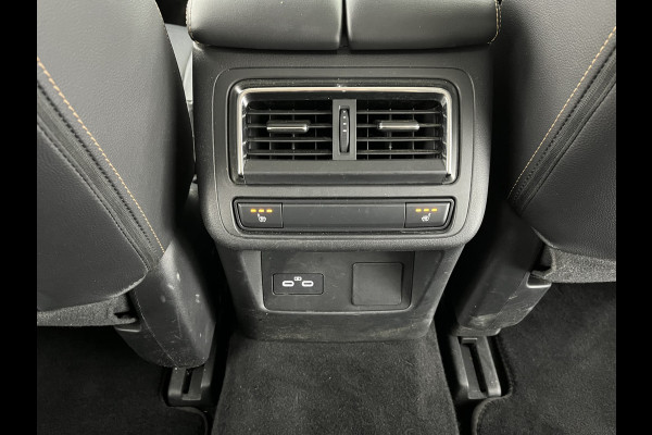 Mazda CX-60 2.5 e-SkyActiv PHEV Exclusive-Line AWD (Plug-In / 3-Fase) (INCL-BTW) *LEATHER | FULL-LED | BLINDSPOT | HEATED/COOLD-COMFORTSEATS | DIGI-COCKPIT | KEYLESS | DAB | NAVI-FULLMAP | CAMERA | TOWBAR | CARPLAY | SHIFTPADDLES | MEMORY-PACK | HEAD-UP | ...