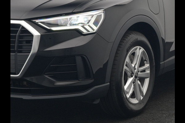 Audi Q3 45 TFSI e Plug In Hybrid 245pk Dealer O.H. PHEV | Trekhaak Af Fabriek | Panodak | Camera | Alcantara Sportstoelen Verwarmd | Apple Carplay | Keyless | Blis | LED Koplampen | Virtual | Navigatie | DAB |