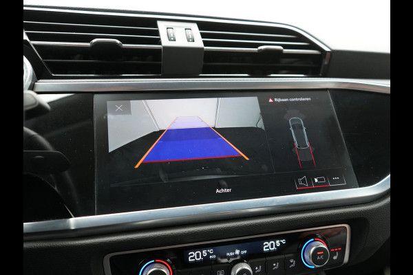 Audi Q3 45 TFSI e Plug In Hybrid 245pk Dealer O.H. PHEV | Trekhaak Af Fabriek | Panodak | Camera | Alcantara Sportstoelen Verwarmd | Apple Carplay | Keyless | Blis | LED Koplampen | Virtual | Navigatie | DAB |