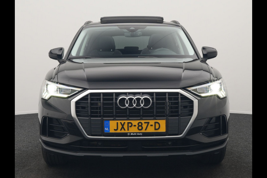 Audi Q3 45 TFSI e Plug In Hybrid 245pk Dealer O.H. PHEV | Trekhaak Af Fabriek | Panodak | Camera | Alcantara Sportstoelen Verwarmd | Apple Carplay | Keyless | Blis | LED Koplampen | Virtual | Navigatie | DAB |