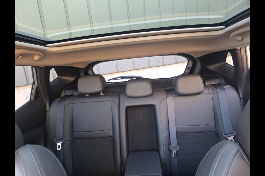 Nissan QASHQAI 1.3 DIG-T Tekna DCT Automaat | Panodak | Trekhaak | LED | 360Cam | Climate | Navi  | All Season banden |