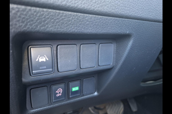 Nissan QASHQAI 1.3 DIG-T Tekna DCT Automaat | Panodak | Trekhaak | LED | 360Cam | Climate | Navi  | All Season banden |