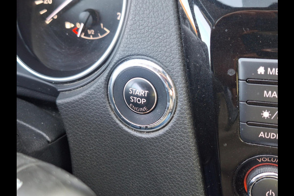 Nissan QASHQAI 1.3 DIG-T Tekna DCT Automaat | Panodak | Trekhaak | LED | 360Cam | Climate | Navi  | All Season banden |