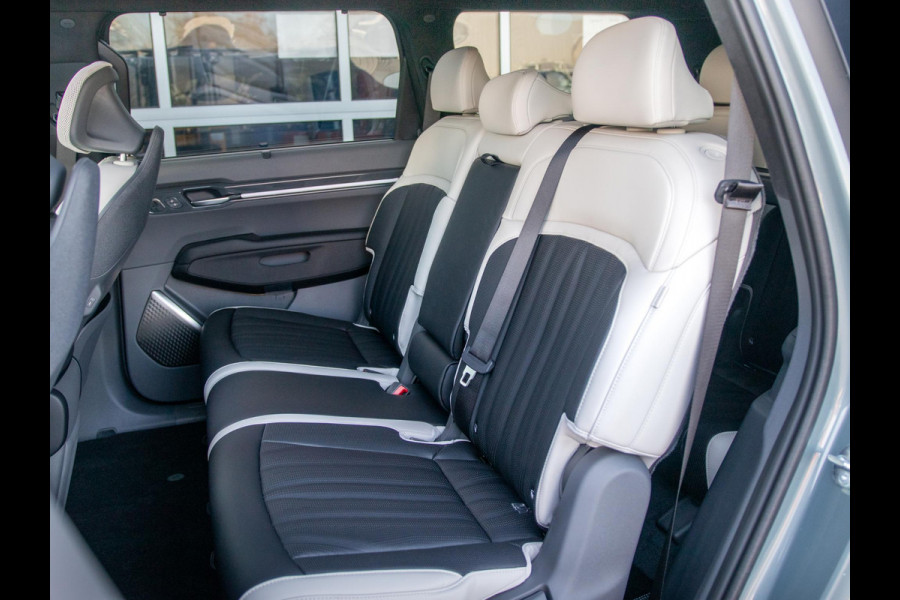 Kia EV9 GT-Line AWD 99.8 kWh | Levering uit voorraad | 7-Pers. | 21" | Head-Up | Stoel-/Stuurverwarming | Premium Audio | Schuif-/kanteldak | Adapt. Cruise | Navi