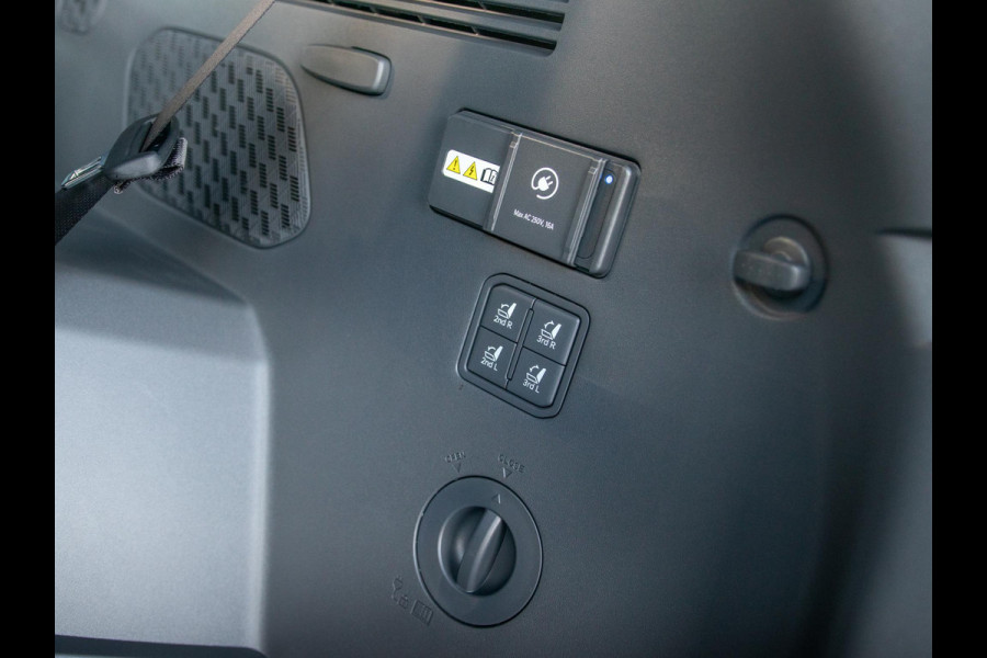 Kia EV9 GT-Line AWD 99.8 kWh | Levering uit voorraad | 7-Pers. | 21" | Head-Up | Stoel-/Stuurverwarming | Premium Audio | Schuif-/kanteldak | Adapt. Cruise | Navi