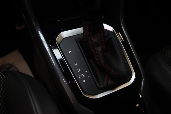 Volkswagen T-Roc 1.5 TSI R-line Sport BTW-LED-NAP-VIRTUAL-CAMERA