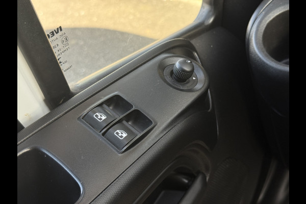 Iveco Daily 35C16 2.3 300 Kipper | Dubbellucht | Trekhaak | Leder | Opbergkist | Airco | Cruisec.