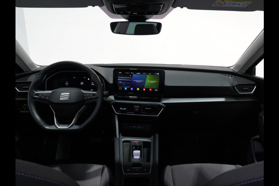 Seat Leon Sportstourer 1.5 eTSI 150pk DSG Style Business Intense Trekhaak Navigatie Camera Parkass. Android/Carplay