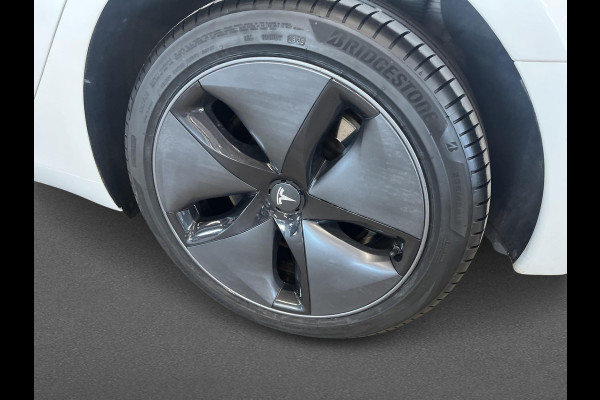 Tesla Model 3 Standard RWD Plus 60 kWh | Volleder | Pano | WLTP 491 KM |