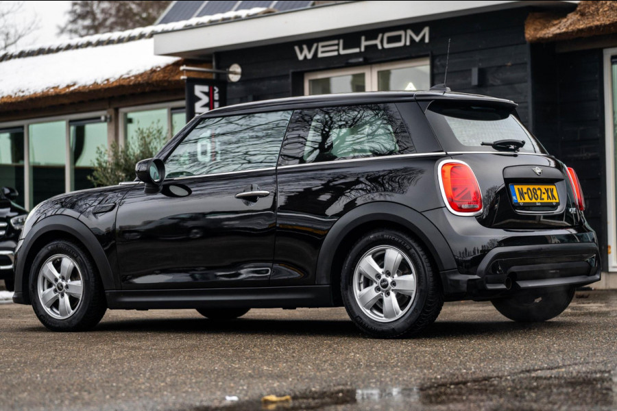 MINI Mini 1.5 One Essential I NAP I Navigatie I Climate I Cruise I Dealeronderhouden I 1e Eigenaar I BTW Auto