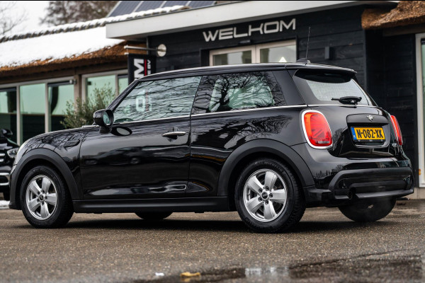 MINI Mini 1.5 One Essential I NAP I Navigatie I Climate I Cruise I Dealeronderhouden I 1e Eigenaar I BTW Auto