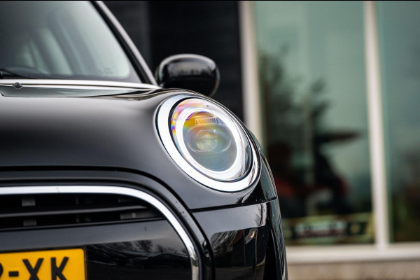 MINI Mini 1.5 One Essential I NAP I Navigatie I Climate I Cruise I Dealeronderhouden I 1e Eigenaar I BTW Auto