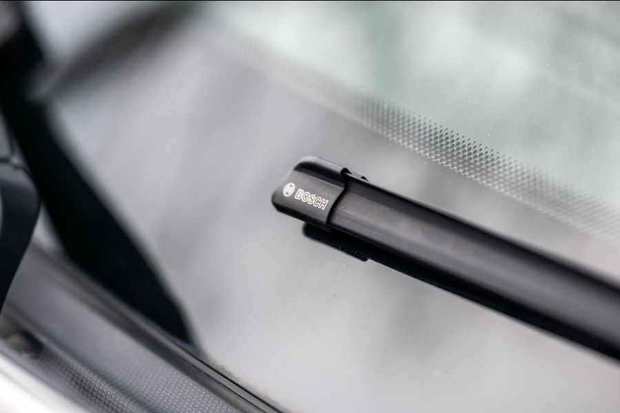 MINI Mini 1.5 One Essential I NAP I Navigatie I Climate I Cruise I Dealeronderhouden I 1e Eigenaar I BTW Auto