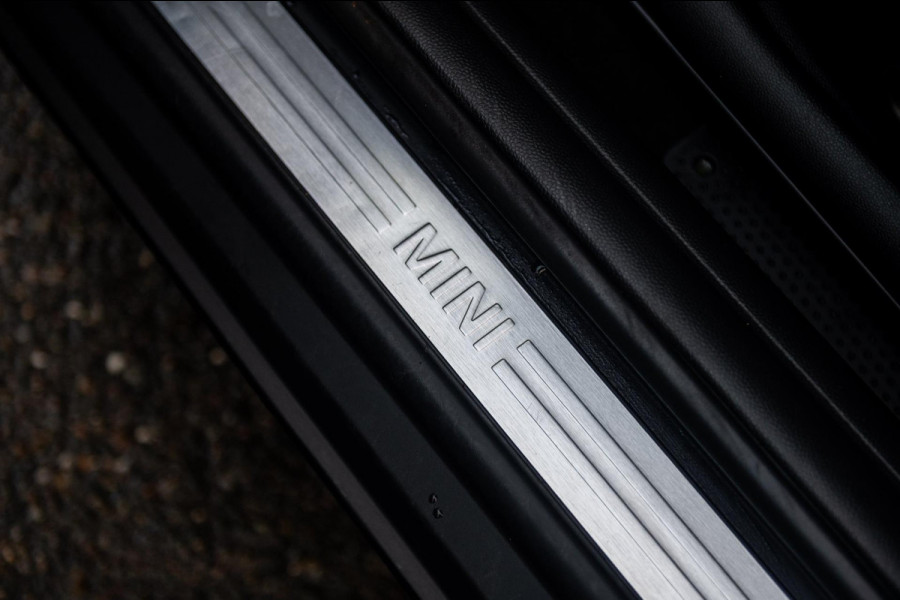 MINI Mini 1.5 One Essential I NAP I Navigatie I Climate I Cruise I Dealeronderhouden I 1e Eigenaar I BTW Auto