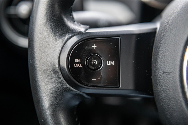 MINI Mini 1.5 One Essential I NAP I Navigatie I Climate I Cruise I Dealeronderhouden I 1e Eigenaar I BTW Auto