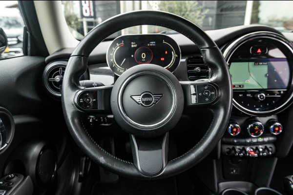 MINI Mini 1.5 One Essential I NAP I Navigatie I Climate I Cruise I Dealeronderhouden I 1e Eigenaar I BTW Auto