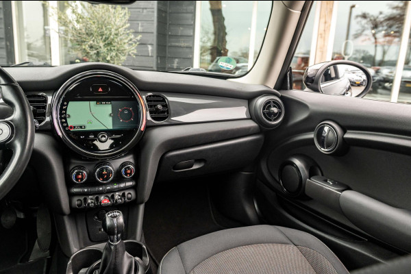 MINI Mini 1.5 One Essential I NAP I Navigatie I Climate I Cruise I Dealeronderhouden I 1e Eigenaar I BTW Auto