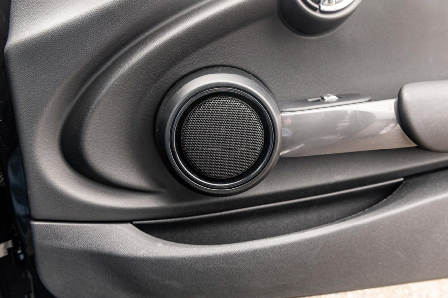 MINI Mini 1.5 One Essential I NAP I Navigatie I Climate I Cruise I Dealeronderhouden I 1e Eigenaar I BTW Auto