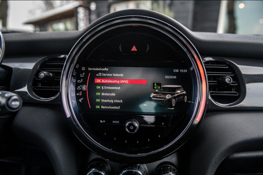 MINI Mini 1.5 One Essential I NAP I Navigatie I Climate I Cruise I Dealeronderhouden I 1e Eigenaar I BTW Auto