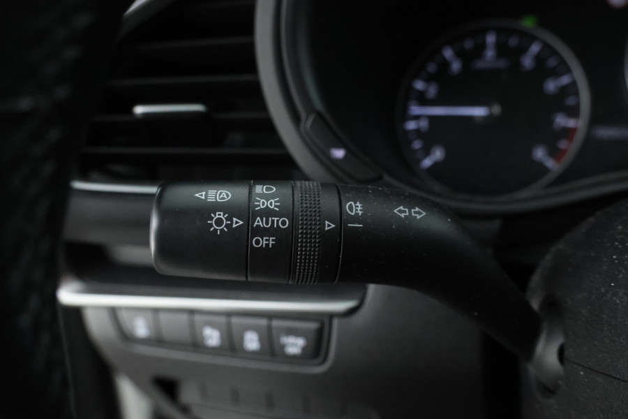 Mazda 3 2.0 e-SkyActiv-G M Hybrid 122 Head Up! Navigatie, Airco