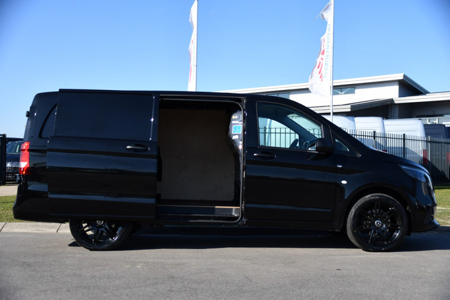 Mercedes-Benz Vito 116 CDI L2 Black Edition FACE LIFT, Camera, Cruise, Carplay, Leder, Automaat, 164pk, Trekhaak, Multimedia, Uniek!
