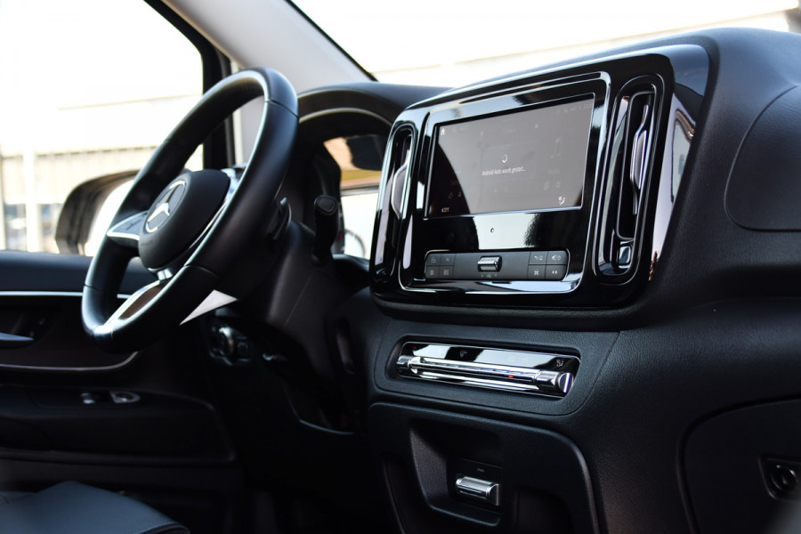 Mercedes-Benz Vito 116 CDI L2 Black Edition FACE LIFT, Camera, Cruise, Carplay, Leder, Automaat, 164pk, Trekhaak, Multimedia, Uniek!
