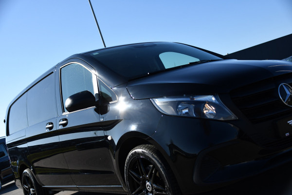 Mercedes-Benz Vito 116 CDI L2 Black Edition FACE LIFT, Camera, Cruise, Carplay, Leder, Automaat, 164pk, Trekhaak, Multimedia, Uniek!