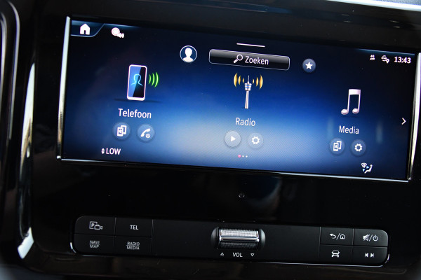 Mercedes-Benz Vito 116 CDI L2 Black Edition FACE LIFT, Camera, Cruise, Carplay, Leder, Automaat, 164pk, Trekhaak, Multimedia, Uniek!