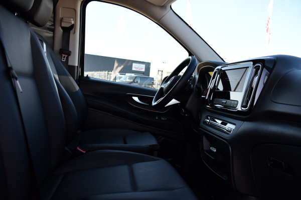 Mercedes-Benz Vito 116 CDI L2 Black Edition FACE LIFT, Camera, Cruise, Carplay, Leder, Automaat, 164pk, Trekhaak, Multimedia, Uniek!