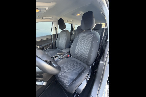 Peugeot 308 SW 110pk Allure (Automatische Airco - Navigatie - Parkeersensoren - Apple Carplay - Lichtmetalen velgen)
