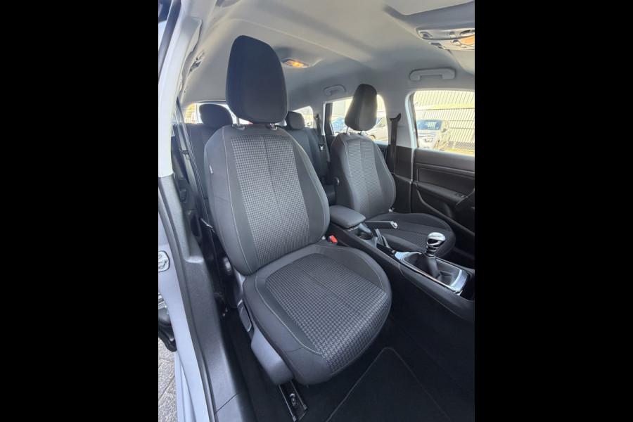 Peugeot 308 SW 110pk Allure (Automatische Airco - Navigatie - Parkeersensoren - Apple Carplay - Lichtmetalen velgen)