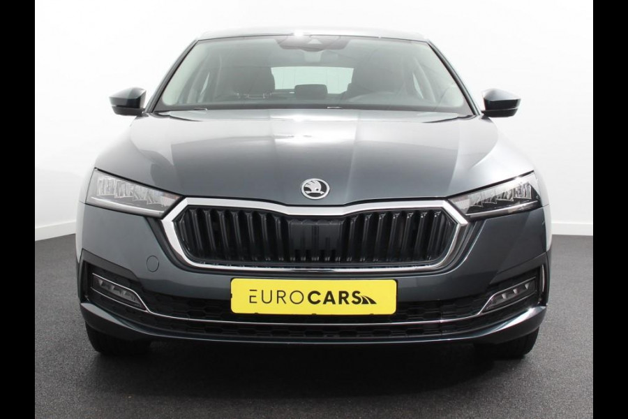 Škoda Octavia 1.0 e-TSI DSG Style | Navigatie | Apple Carplay/Android Auto | Adaptive Cruise Control | Camera | Climate Control | Digitale Cockpit | Stoelverwarming | Lichtmetalen Velgen