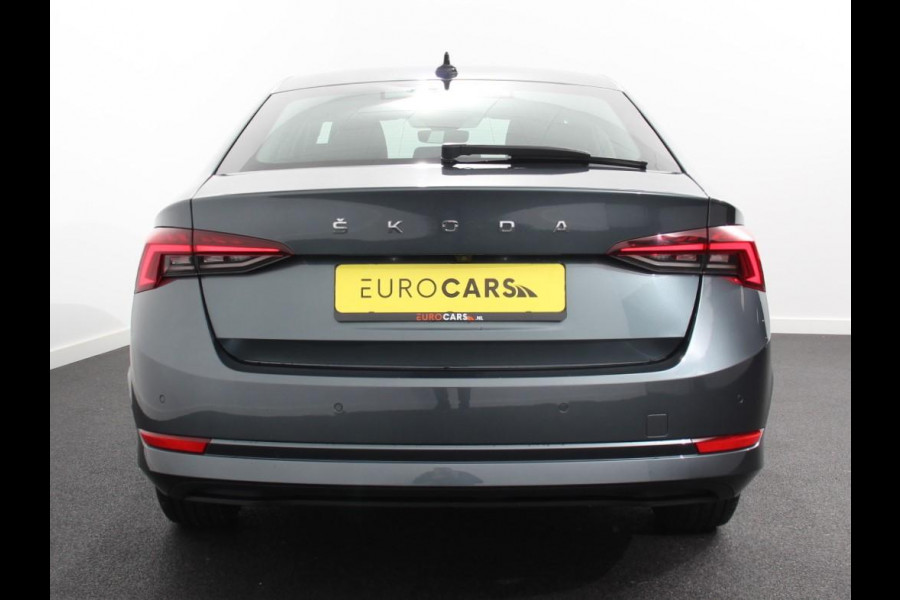Škoda Octavia 1.0 e-TSI DSG Style | Navigatie | Apple Carplay/Android Auto | Adaptive Cruise Control | Camera | Climate Control | Digitale Cockpit | Stoelverwarming | Lichtmetalen Velgen
