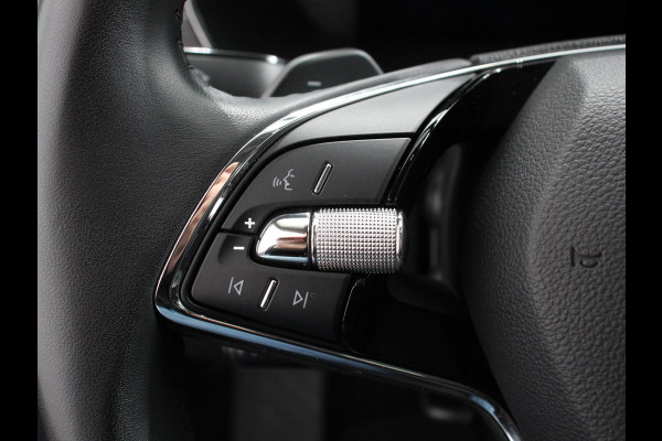 Škoda Octavia 1.0 e-TSI DSG Style | Navigatie | Apple Carplay/Android Auto | Adaptive Cruise Control | Camera | Climate Control | Digitale Cockpit | Stoelverwarming | Lichtmetalen Velgen