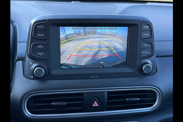 Hyundai Kona EV Comfort 64 kWh, achteruitrijcamera, SOH 100 % adaptief cruise, led verlichting, digitaal cockpit, NL auto met nap