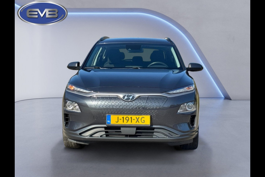 Hyundai Kona EV Comfort 64 kWh, achteruitrijcamera, SOH 100 % adaptief cruise, led verlichting, digitaal cockpit, NL auto met nap