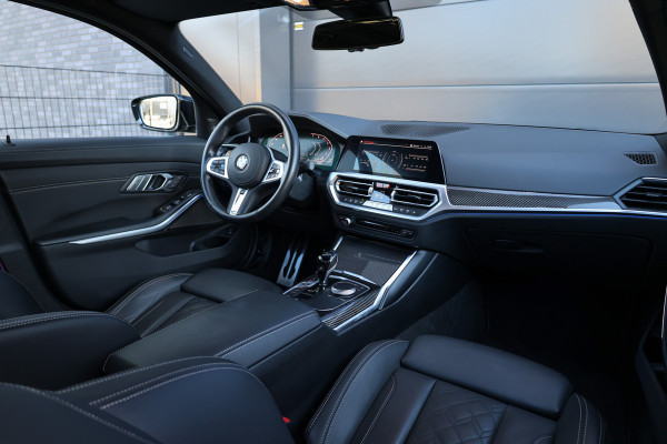 BMW 3-serie 330i M-Sport Business Edition Plus | NAP! | TOPSTAAT! | M-SPORT | PANO | LASER | MEMORY | H&K | CARBON INTERIEUR