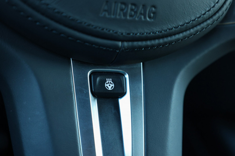 BMW 3-serie 330i M-Sport Business Edition Plus | NAP! | TOPSTAAT! | M-SPORT | PANO | LASER | MEMORY | H&K | CARBON INTERIEUR