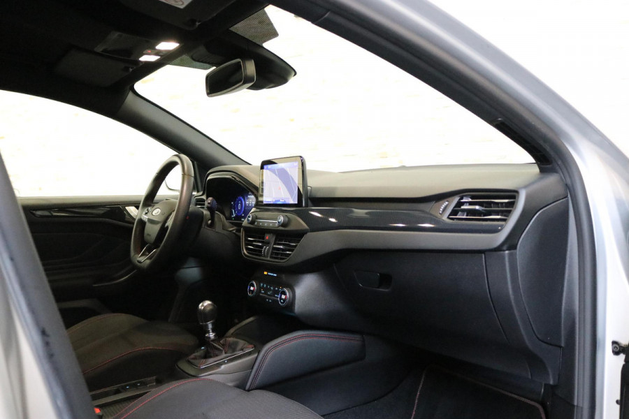 Ford FOCUS Wagon 1.0 EcoBoost Hybrid ST Line X Business