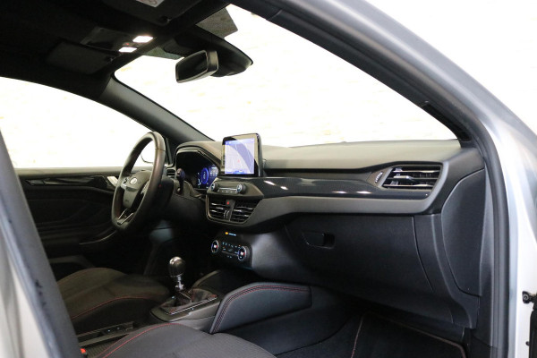 Ford FOCUS Wagon 1.0 EcoBoost Hybrid ST Line X Business