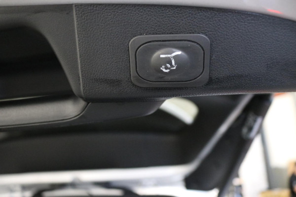 Ford FOCUS Wagon 1.0 EcoBoost Hybrid ST Line X Business