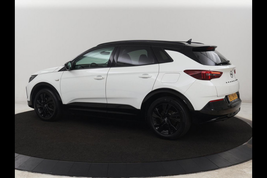 Opel Grandland X 1.6 Turbo Hybrid Business Executive | Stoelverwarming | Adaptive cruise | Camera | Carplay | Stuurverwarming | Navigatie | PHEV | Plug In