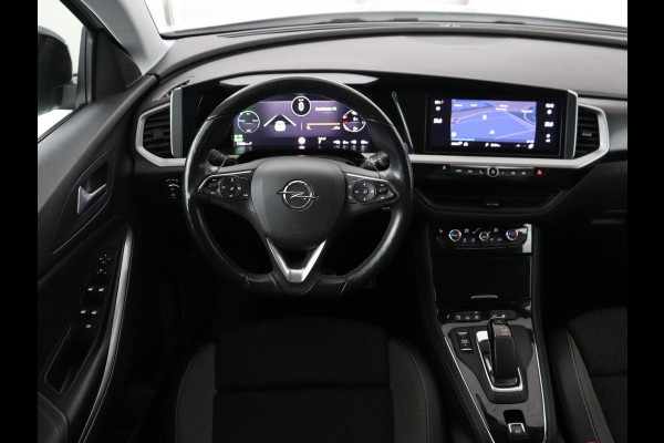 Opel Grandland X 1.6 Turbo Hybrid Business Executive | Stoelverwarming | Adaptive cruise | Camera | Carplay | Stuurverwarming | Navigatie | PHEV | Plug In