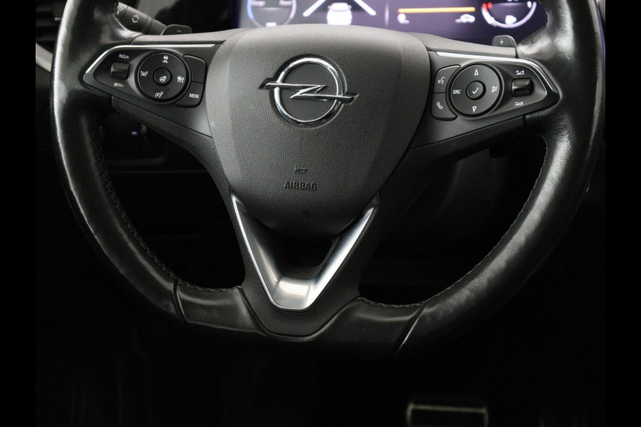 Opel Grandland X 1.6 Turbo Hybrid Business Executive | Stoelverwarming | Adaptive cruise | Camera | Carplay | Stuurverwarming | Navigatie | PHEV | Plug In