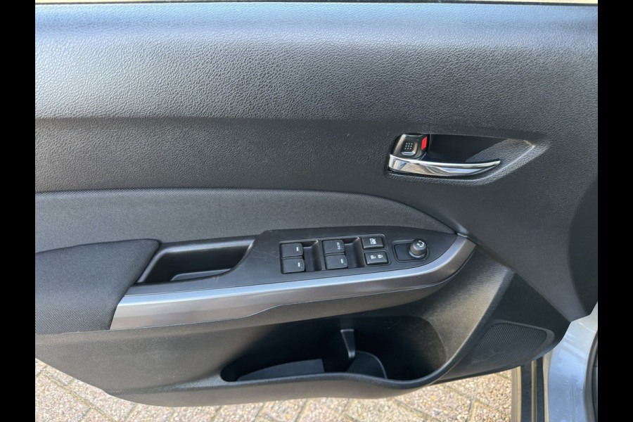 Suzuki Vitara 1.4 Boosterjet Select Smart Hybrid Adaptive cruise Climate control Stoelverwarming Parkeercamera Apple / Android